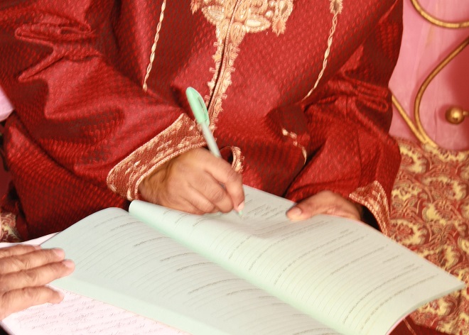 Kechasi sohilda jinsiy aloqa video Tukli qoltiq bilan retro jinsiy aloqa